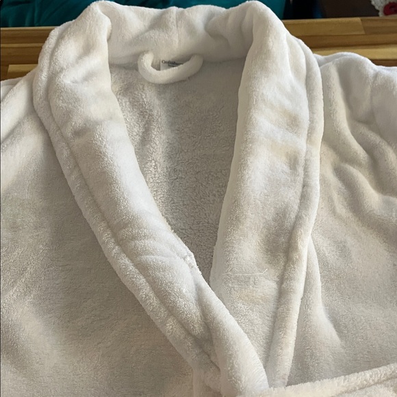 Croft & Barrow Soft White Robe - Picture 4 of 9